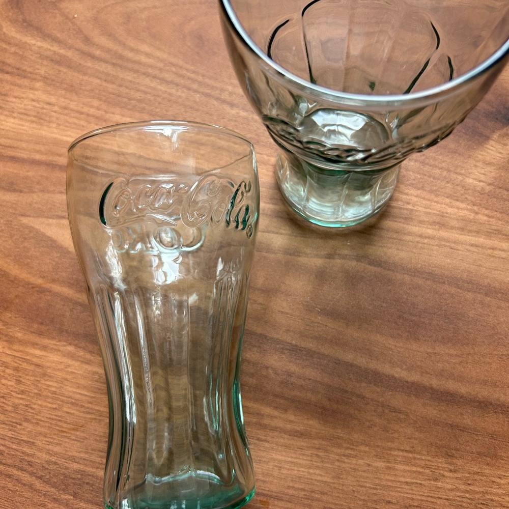 Coca-Cola Embossed Glass Set - Picture 3 of 4